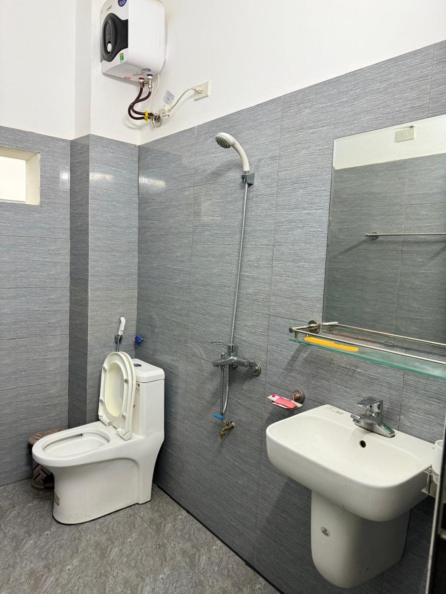 Hotel Minh Thang Nho Quan 外观 照片